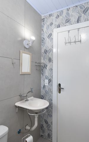 Apartamento para alugar com 60m², 2 quartos e sem vagaBanheiro