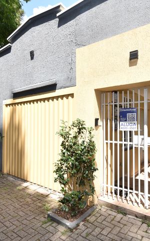 Apartamento para alugar com 60m², 2 quartos e sem vagaFachada com Plaquinha