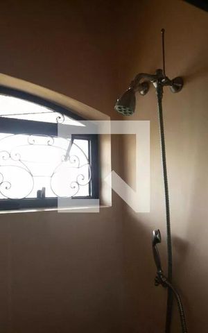 Casa para alugar com 1100m², 6 quartos e 12 vagas
