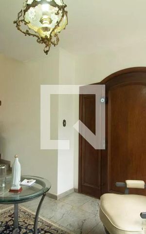 Casa para alugar com 1100m², 6 quartos e 12 vagas