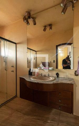 Casa para alugar com 1100m², 6 quartos e 12 vagas
