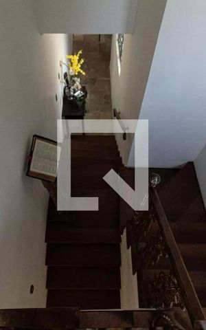 Casa para alugar com 1100m², 6 quartos e 12 vagas