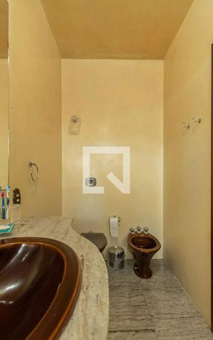 Casa para alugar com 1100m², 6 quartos e 12 vagas
