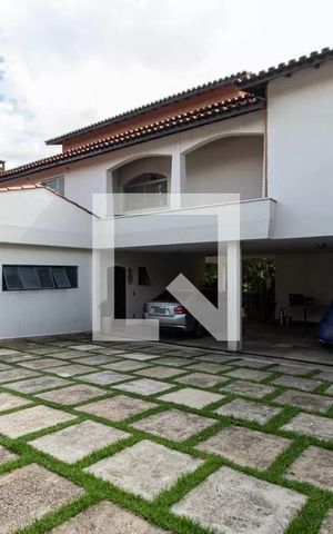Casa para alugar com 1100m², 6 quartos e 12 vagas