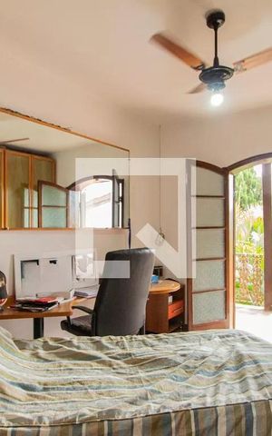 Casa para alugar com 1100m², 6 quartos e 12 vagas