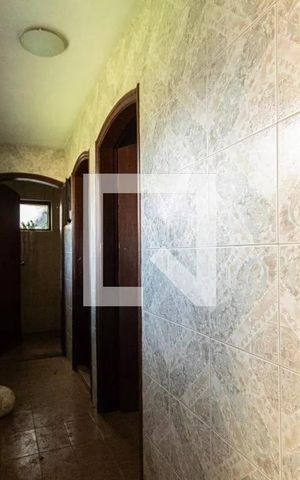 Casa para alugar com 1100m², 6 quartos e 12 vagas