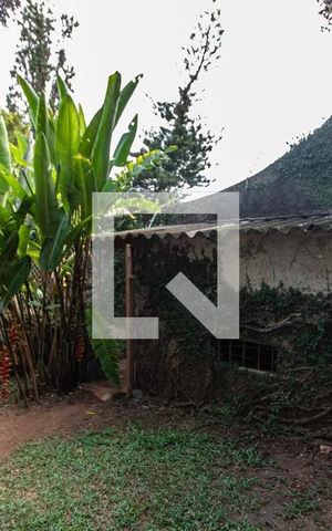 Casa para alugar com 1100m², 6 quartos e 12 vagas