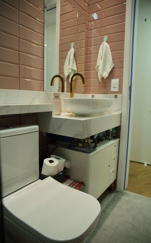 Apartamento à venda com 63m², 2 quartos e 2 vagasBanheiro da Suíte