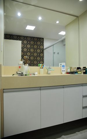 Apartamento à venda com 135m², 3 quartos e 3 vagasSuíte 1 Banheiro 