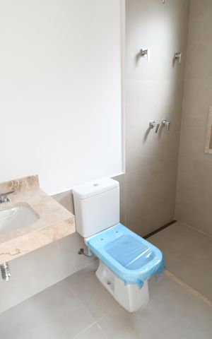 Casa de condomínio à venda com 155m², 3 quartos e 2 vagasBanheiro Suíte 2