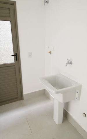 Casa de condomínio à venda com 155m², 3 quartos e 2 vagasÁrea de Serviço