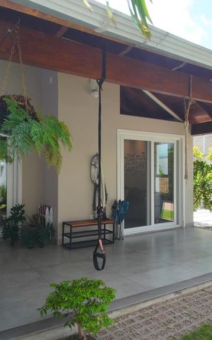 Casa de condomínio à venda com 360m², 3 quartos e 6 vagasFundos da Casa