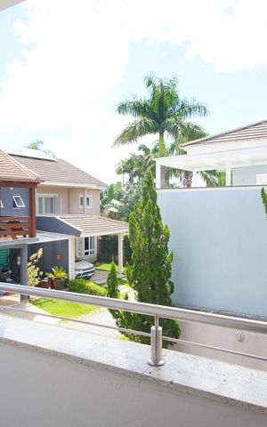 Casa de condomínio à venda com 360m², 3 quartos e 6 vagasQuarto 2 - Varanda