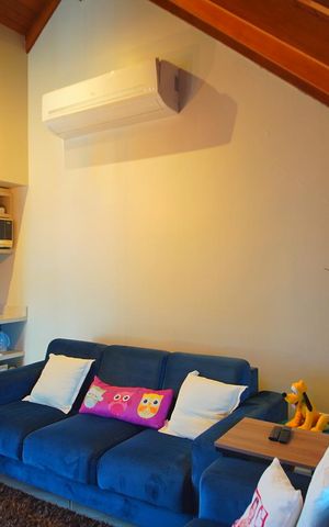 Casa de condomínio à venda com 360m², 3 quartos e 6 vagasSótão - Sala e Cozinha