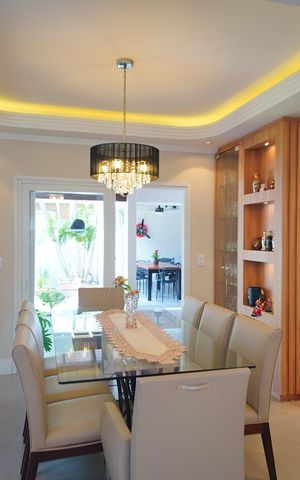 Casa de condomínio à venda com 360m², 3 quartos e 6 vagasSala de Jantar
