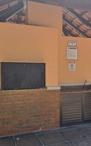 Casa de condomínio à venda com 360m², 3 quartos e 6 vagas Casa de condomínio à venda com 360m², 3 quartos e 6 vagasÁrea Comum - Quiosques