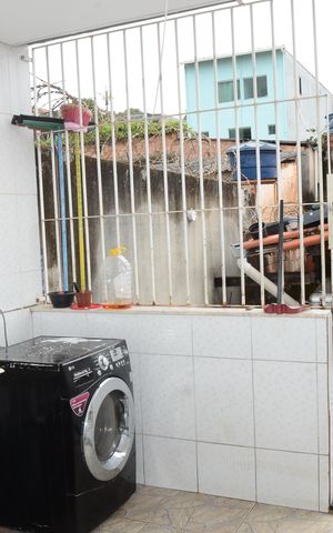 Casa à venda com 360m², 3 quartos e 1 vagaÁrea de Serviço