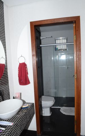 Casa à venda com 360m², 3 quartos e 1 vagaBanheiro Corredor