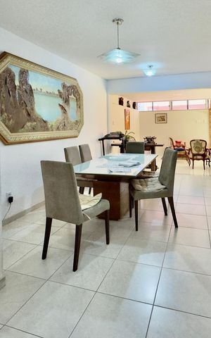Apartamento à venda com 214m², 3 quartos e 2 vagas