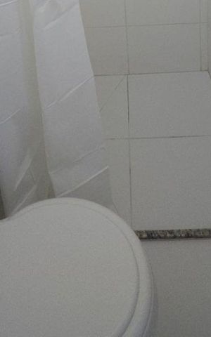 Apartamento à venda com 35m², 2 quartos e sem vaga Apartamento à venda com 35m², 2 quartos e sem vagaBanheiro