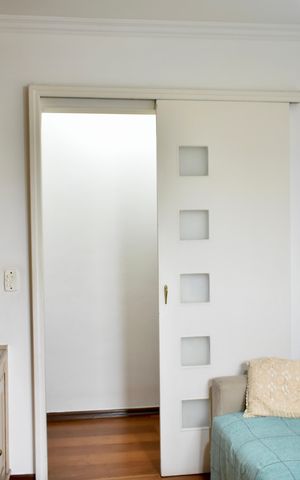 Apartamento à venda com 140m², 4 quartos e 2 vagas Apartamento à venda com 140m², 4 quartos e 2 vagasQuarto 1