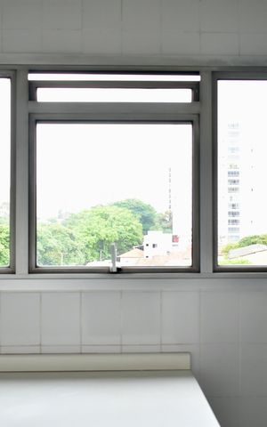 Apartamento à venda com 140m², 4 quartos e 2 vagas Apartamento à venda com 140m², 4 quartos e 2 vagasÁrea de Serviço