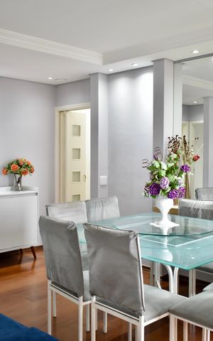 Apartamento à venda com 140m², 4 quartos e 2 vagas Apartamento à venda com 140m², 4 quartos e 2 vagasSala