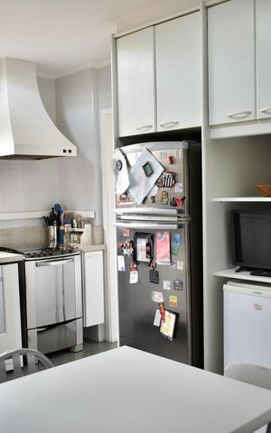 Apartamento à venda com 140m², 4 quartos e 2 vagas Apartamento à venda com 140m², 4 quartos e 2 vagasCozinha