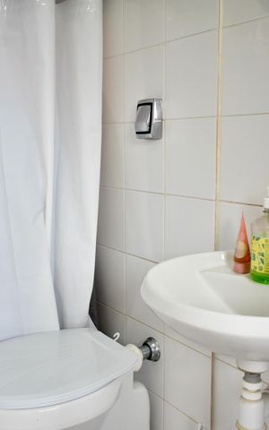 Apartamento à venda com 140m², 4 quartos e 2 vagas Apartamento à venda com 140m², 4 quartos e 2 vagasBanheiro de serviço