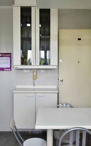 Apartamento à venda com 140m², 4 quartos e 2 vagas Apartamento à venda com 140m², 4 quartos e 2 vagasCozinha