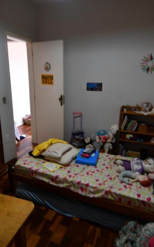 Casa à venda com 268m², 5 quartos e 4 vagasQuarto 2 - Suíte