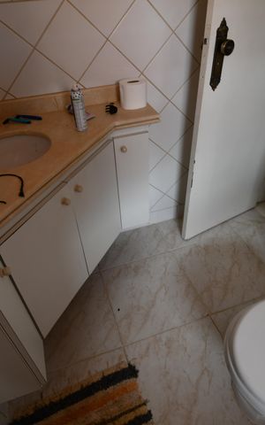 Casa à venda com 268m², 5 quartos e 4 vagasBanheiro Suíte