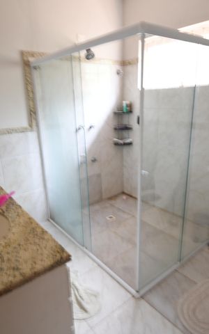 Casa à venda com 268m², 5 quartos e 4 vagasBanheiro  Suíte