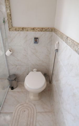 Casa à venda com 268m², 5 quartos e 4 vagasBanheiro  Suíte