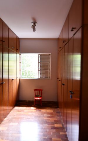 Casa à venda com 268m², 5 quartos e 4 vagasQuarto 3 - Suíte