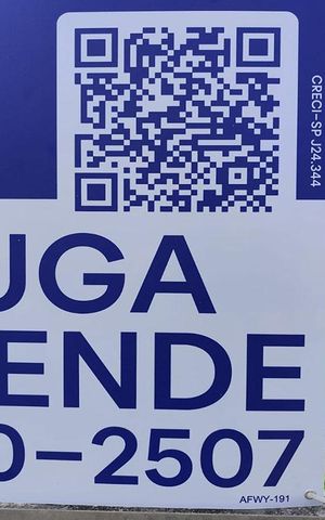 Casa à venda com 250m², 6 quartos e 4 vagasFachada