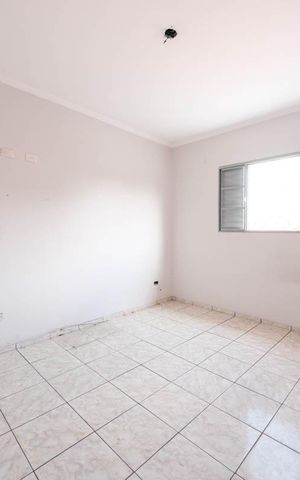 Casa à venda com 250m², 6 quartos e 4 vagasQuarto 2