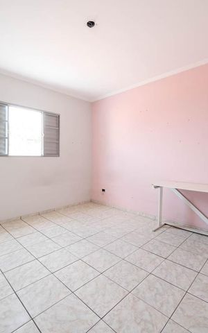 Casa à venda com 250m², 6 quartos e 4 vagasQuarto 2