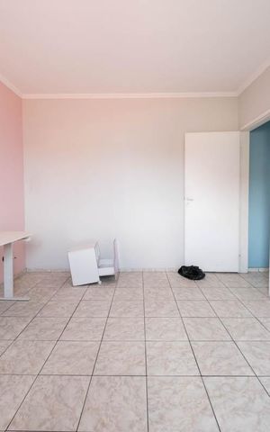 Casa à venda com 250m², 6 quartos e 4 vagasQuarto 2