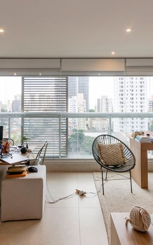 Apartamento à venda com 178m², 3 quartos e 2 vagas Apartamento à venda com 178m², 3 quartos e 2 vagasVaranda