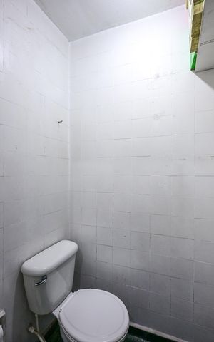 Casa à venda com 100m², 2 quartos e 1 vagaBanheiro de Serviço