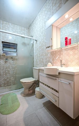 Casa à venda com 100m², 2 quartos e 1 vagaBanheiro