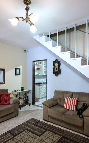 Casa à venda com 100m², 2 quartos e 1 vagaSala