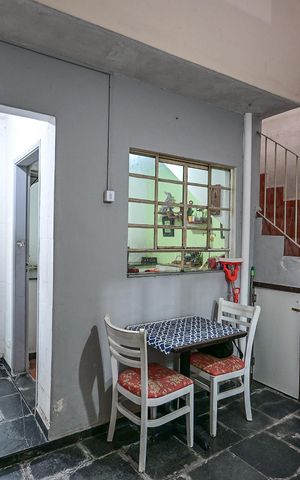 Casa à venda com 100m², 2 quartos e 1 vagaÁrea de Serviço 
