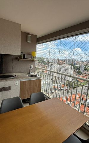 Apartamento à venda com 63m², 2 quartos e 1 vaga Apartamento à venda com 63m², 2 quartos e 1 vagaVaranda