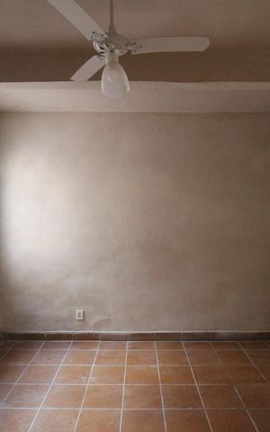 Casa para alugar com 872m², 2 quartos e sem vagaSala