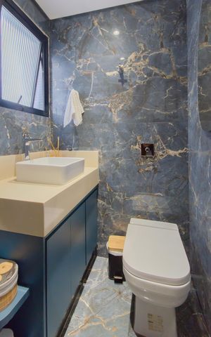 Apartamento à venda com 269m², 4 quartos e 3 vagas Apartamento à venda com 269m², 4 quartos e 3 vagasLavabo