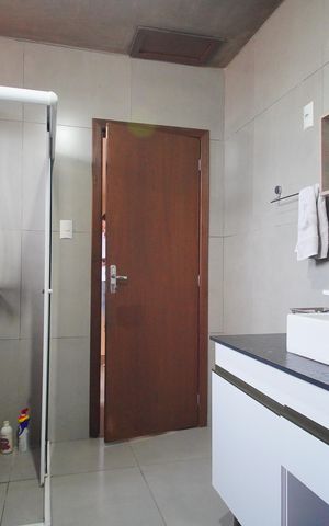 Casa à venda com 200m², 3 quartos e 1 vagaBanheiro 1