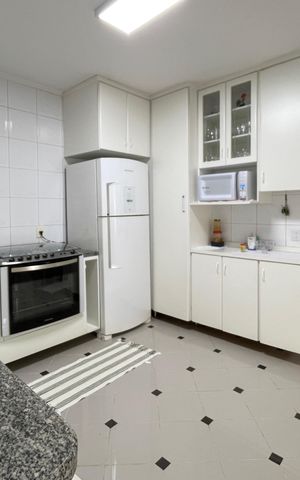 Casa à venda com 190m², 3 quartos e 4 vagas