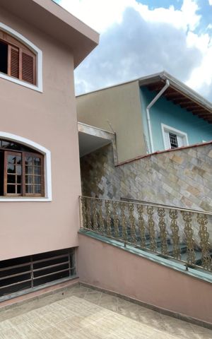 Casa à venda com 190m², 3 quartos e 4 vagas